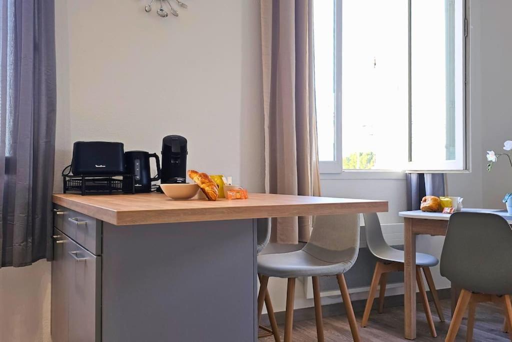 L'Orchidee, Proche De La Gare Avec Clim Et Terrasse Apartment Narbonne Bagian luar foto
